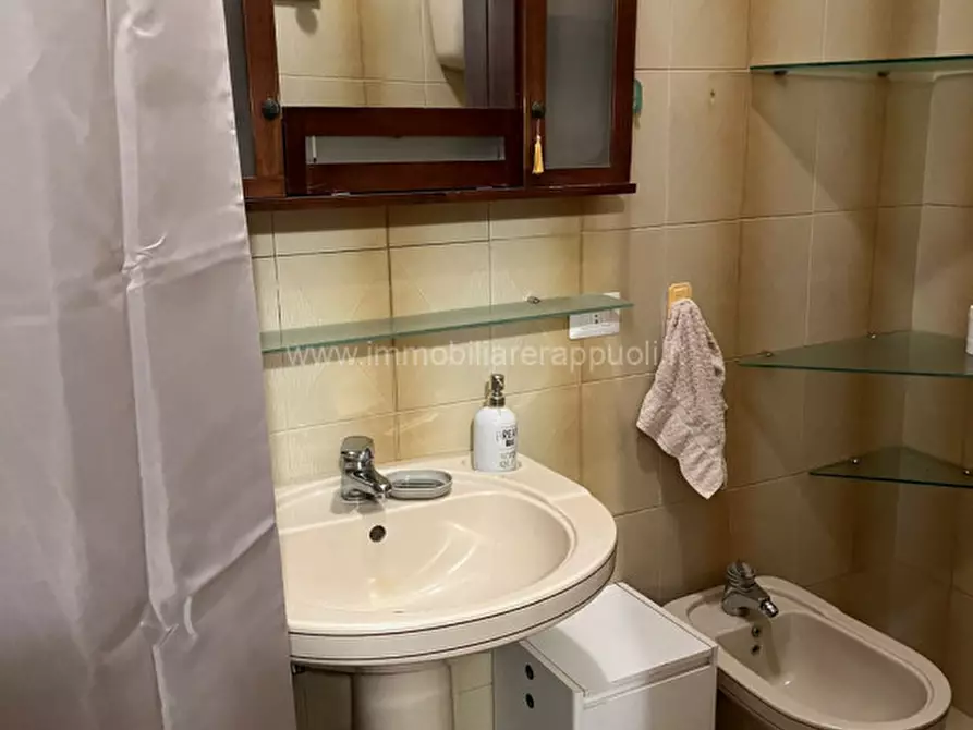 Immagine 10 di Casa indipendente in vendita  a Sinalunga