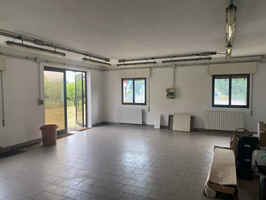 Immagine 3 di Laboratorio in vendita  a Monselice