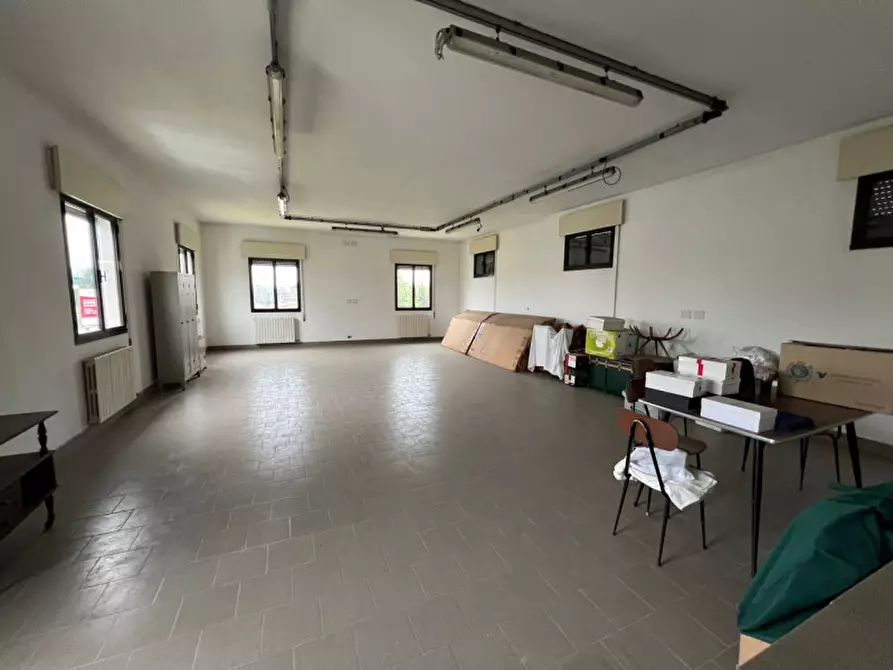 Immagine 5 di Laboratorio in vendita  a Monselice