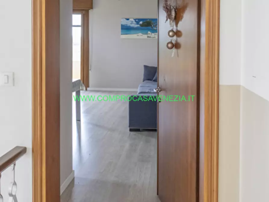 Immagine 15 di Palazzo in vendita  in Favaro V.to a Venezia