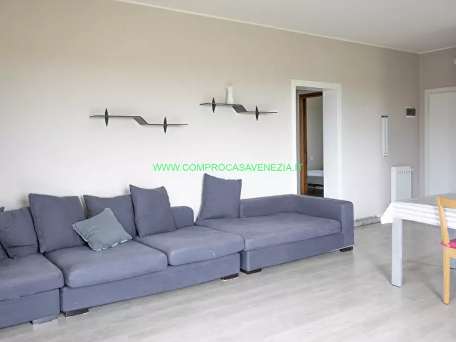 Immagine 18 di Palazzo in vendita  in Favaro V.to a Venezia