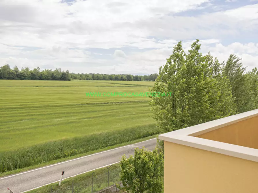 Immagine 22 di Palazzo in vendita  in Favaro V.to a Venezia