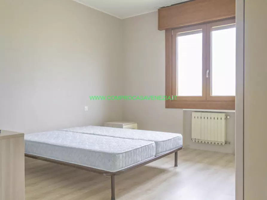 Immagine 26 di Palazzo in vendita  in Favaro V.to a Venezia