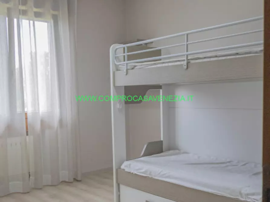 Immagine 27 di Palazzo in vendita  in Favaro V.to a Venezia