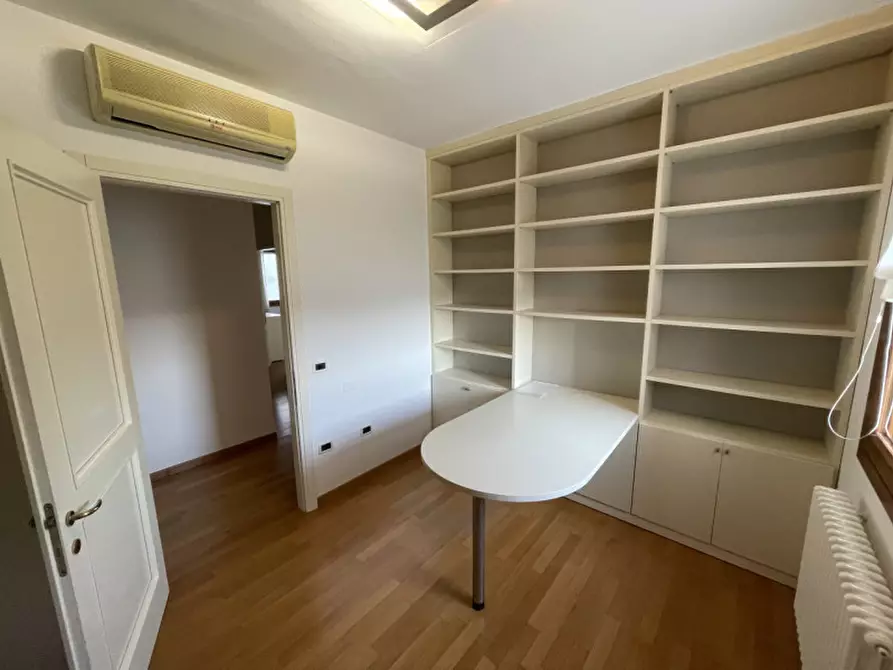 Immagine 23 di Appartamento in vendita  in Via dei Carpani a Castelfranco Veneto