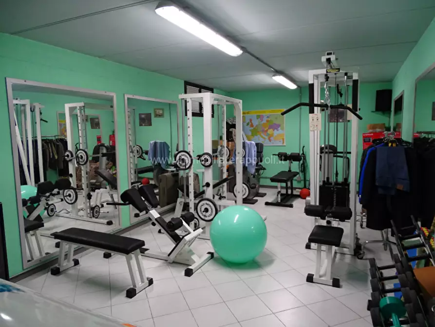 Immagine 10 di Capannone industriale in vendita  a Sinalunga