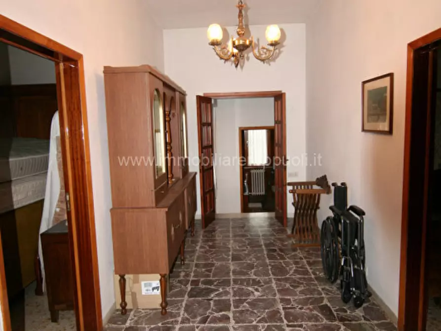 Immagine 3 di Appartamento in vendita  a Sinalunga