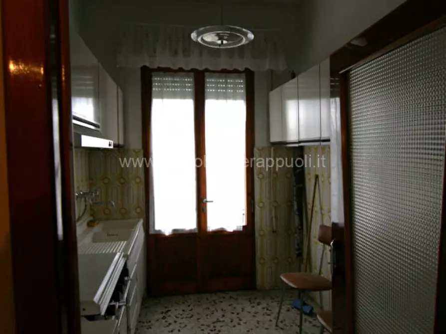 Immagine 11 di Appartamento in vendita  a Sinalunga