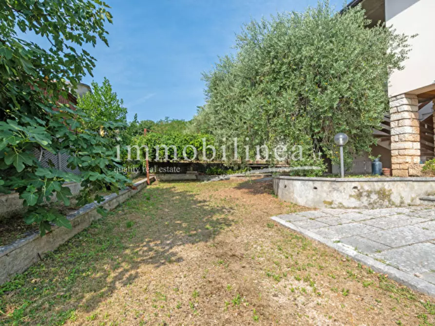 Immagine 2 di Villa in vendita  in Via Cavalline 29 a Cavaion Veronese