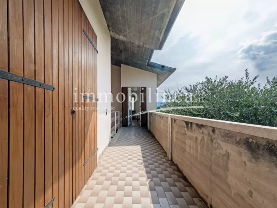 Immagine 11 di Villa in vendita  in Via Cavalline 29 a Cavaion Veronese