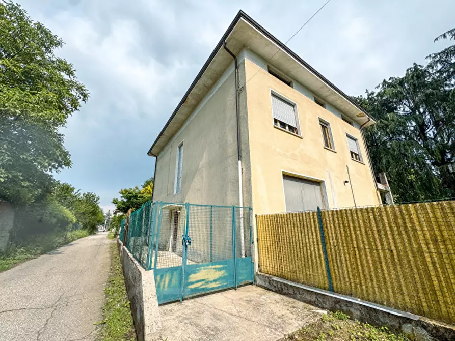 Immagine 11 di Appartamento in vendita  in Via Novara 300 a Borgomanero