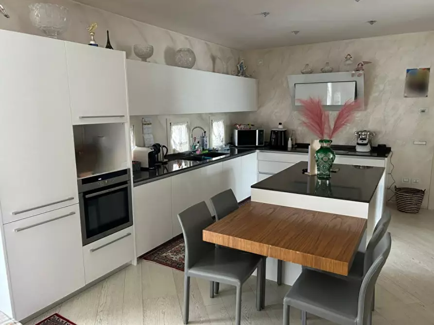 Immagine 7 di Casa indipendente in vendita  in Via Col Moschin 34 a Rosà