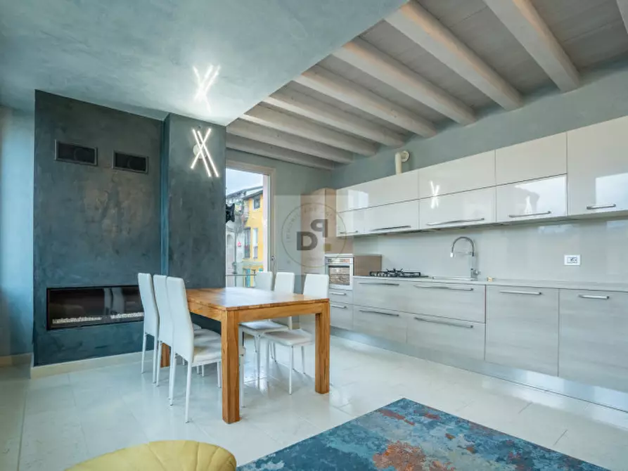 Immagine 4 di Appartamento in vendita  in piazza duomo a Brescia