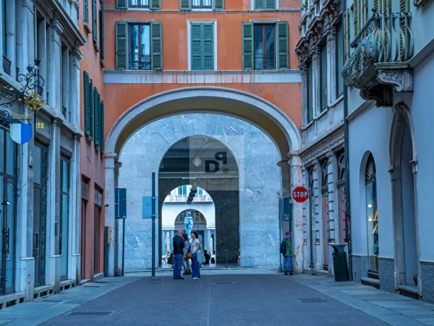 Immagine 8 di Appartamento in vendita  in piazza duomo a Brescia