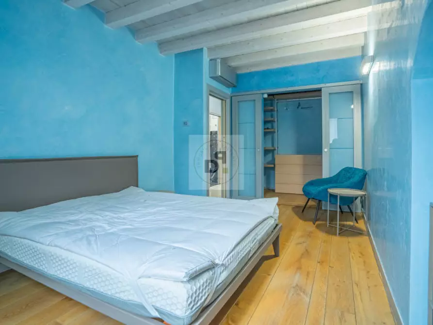 Immagine 11 di Appartamento in vendita  in piazza duomo a Brescia