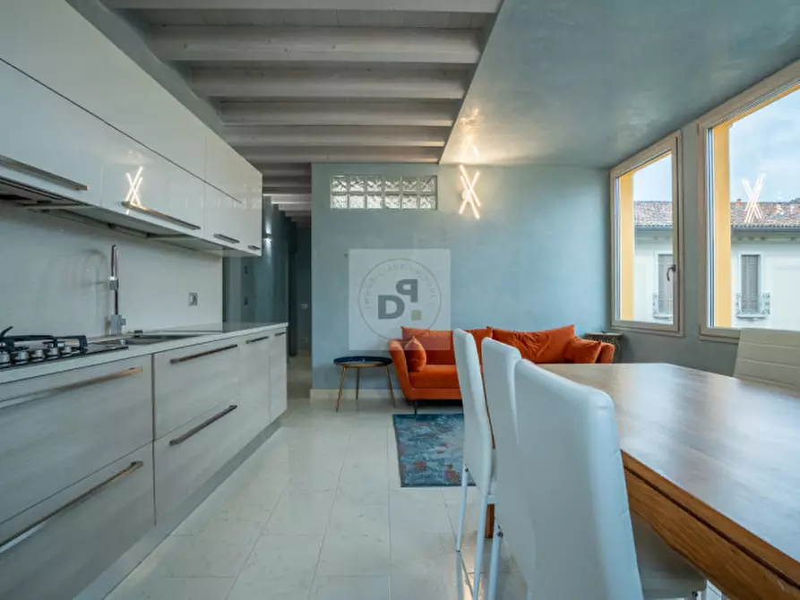 Immagine 13 di Appartamento in vendita  in piazza duomo a Brescia