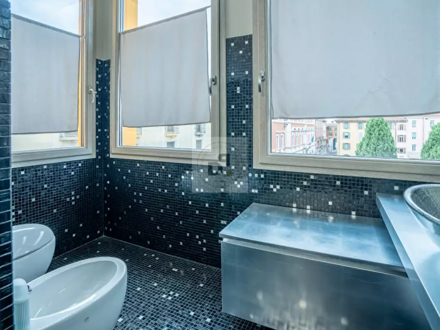 Immagine 21 di Appartamento in vendita  in piazza duomo a Brescia