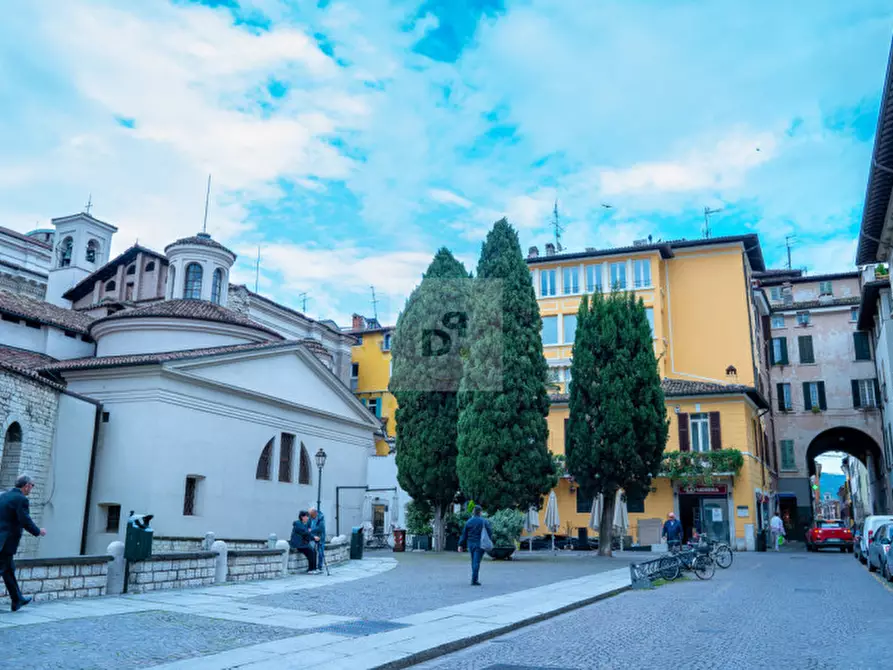 Immagine 32 di Appartamento in vendita  in piazza duomo a Brescia