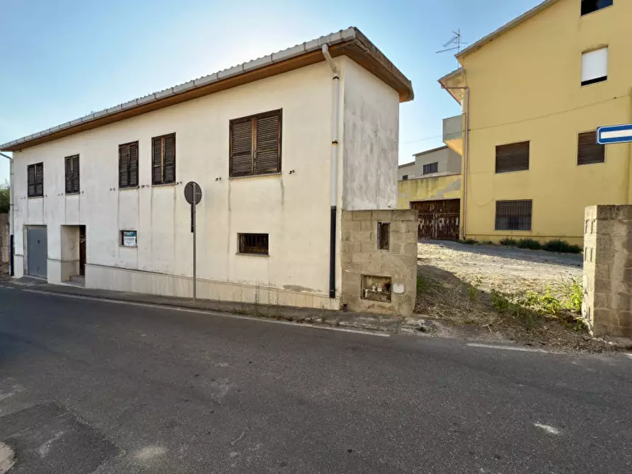 Immagine 1 di Casa indipendente in vendita  in via sassari 5 a Sarroch