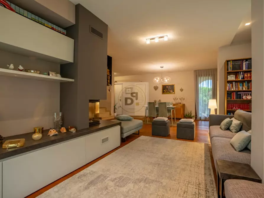 Immagine 1 di Casa indipendente in vendita  in via pozzo 87 a Salò