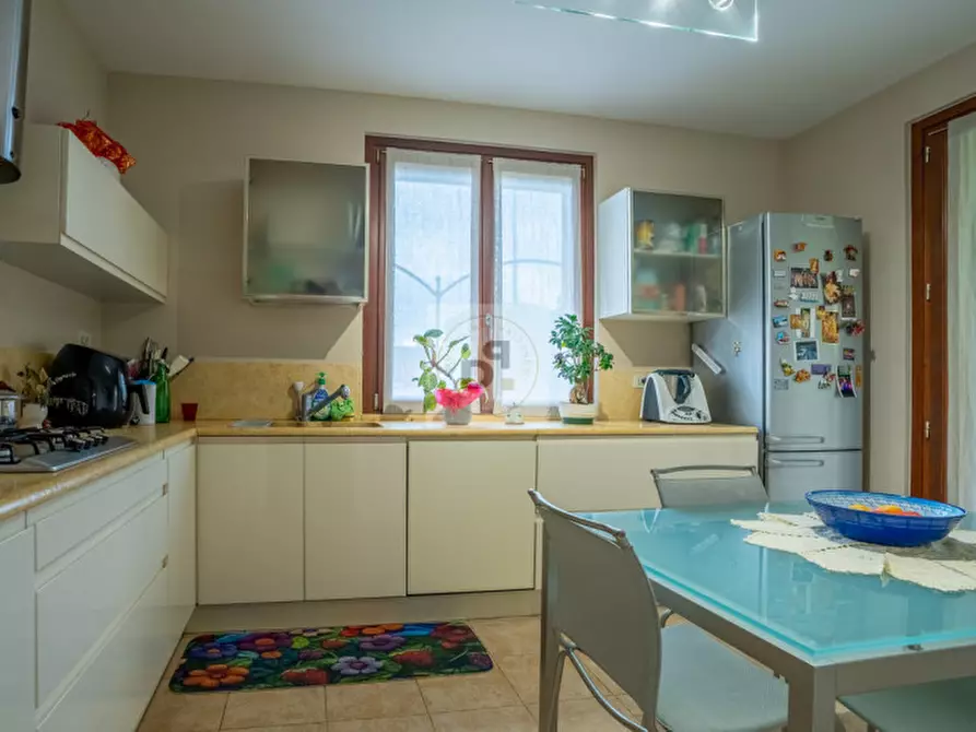 Immagine 16 di Casa indipendente in vendita  in via pozzo 87 a Salò