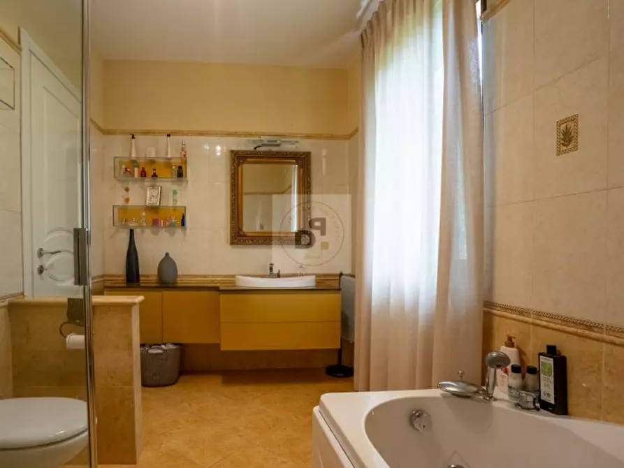 Immagine 36 di Casa indipendente in vendita  in via pozzo 87 a Salò