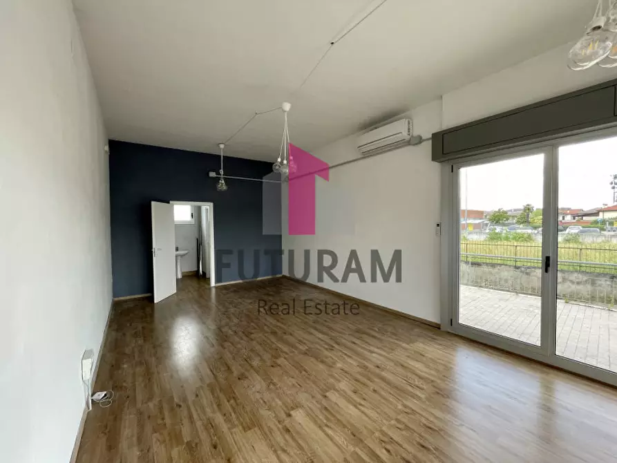 Immagine 4 di Ufficio in affitto  a Stra