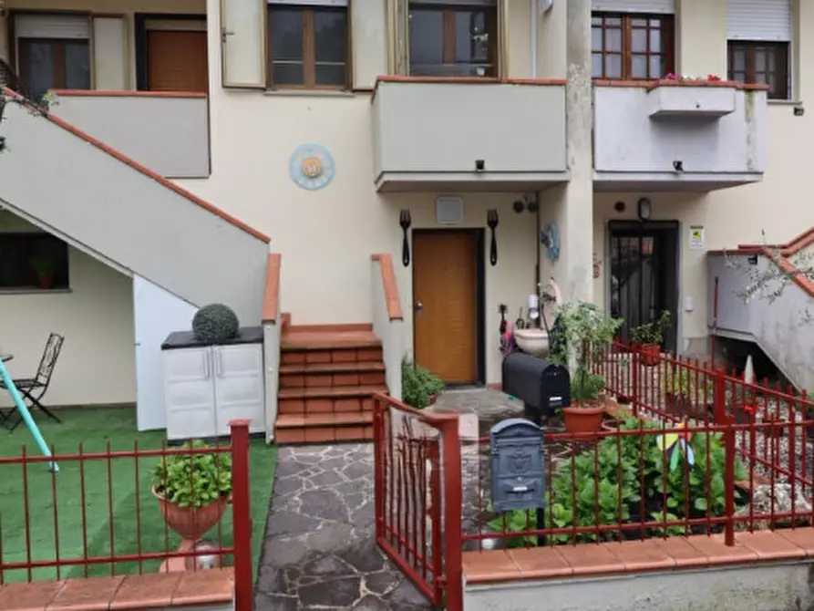 Immagine 5 di Villetta a schiera in vendita  in via 25 aprile a Bucine