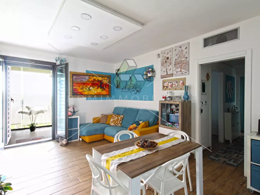 Immagine 3 di Appartamento in vendita  in Via Montegallo a Roma