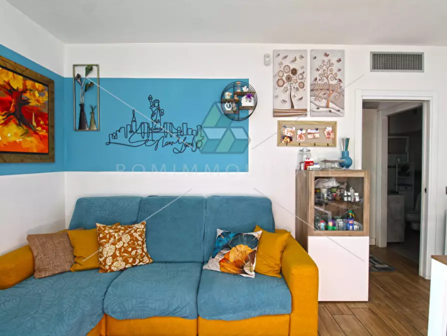 Immagine 6 di Appartamento in vendita  in Via Montegallo a Roma