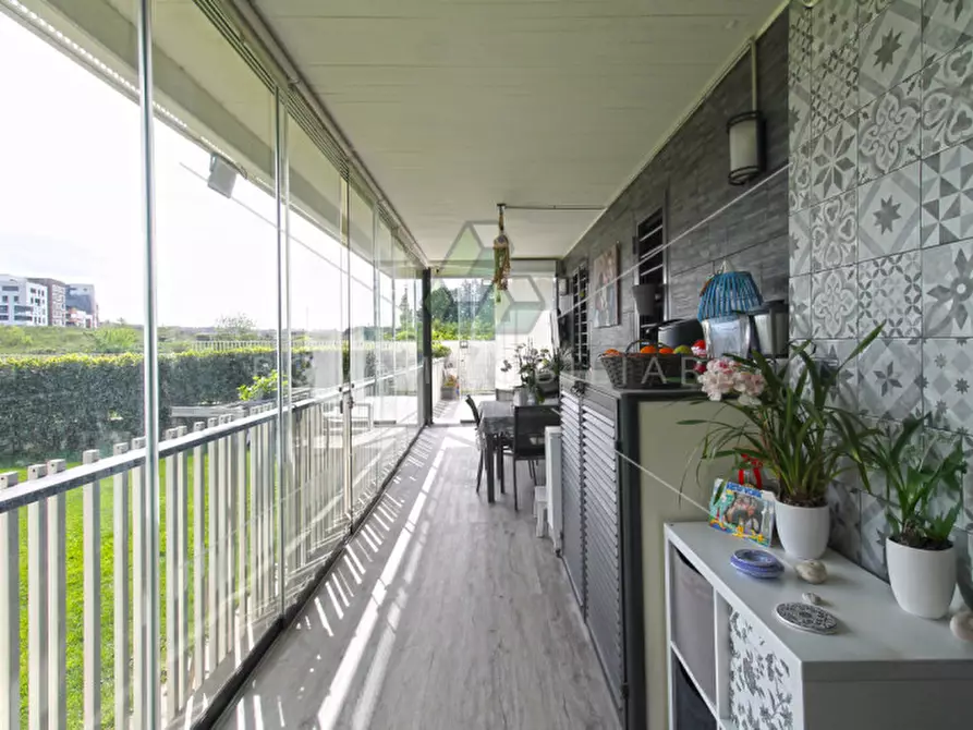 Immagine 14 di Appartamento in vendita  in Via Montegallo a Roma