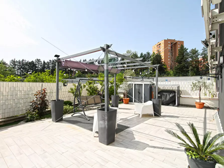 Immagine 19 di Appartamento in vendita  in Via Montegallo a Roma