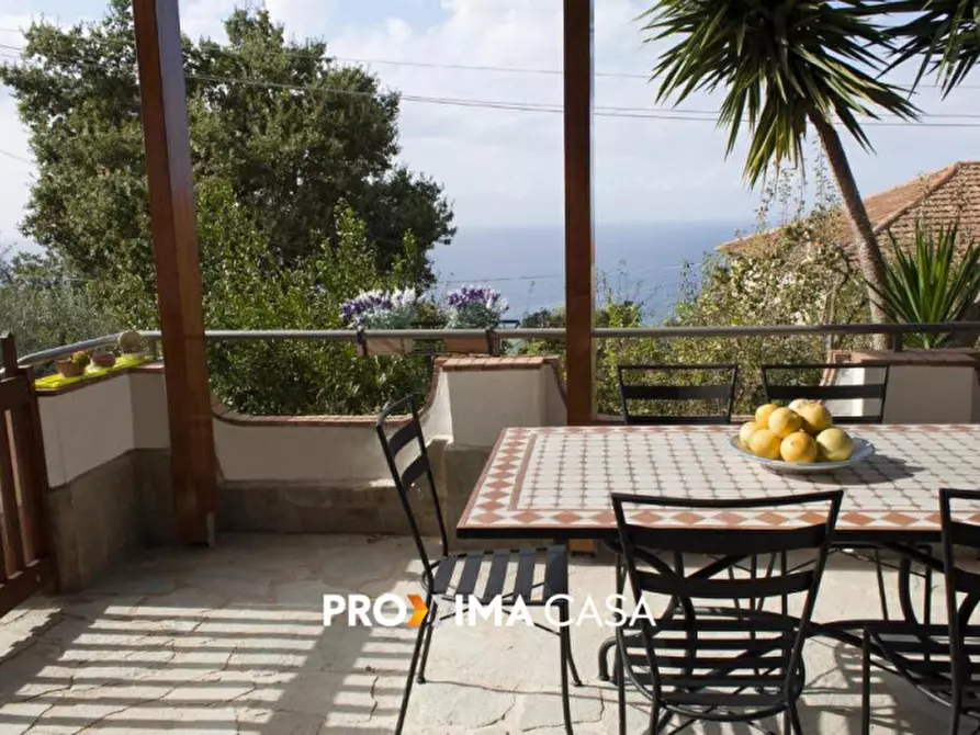 Immagine 2 di Villa in vendita  in Via Madonna della pace a Castellabate