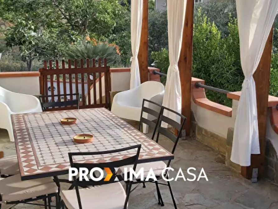 Immagine 5 di Villa in vendita  in Via Madonna della pace a Castellabate