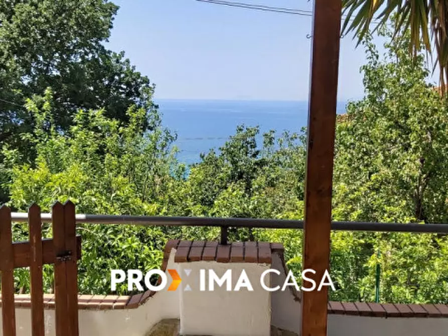 Immagine 34 di Villa in vendita  in Via Madonna della pace a Castellabate