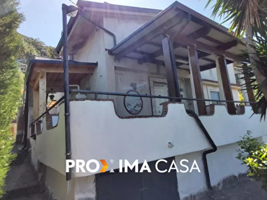 Immagine 43 di Villa in vendita  in Via Madonna della pace a Castellabate