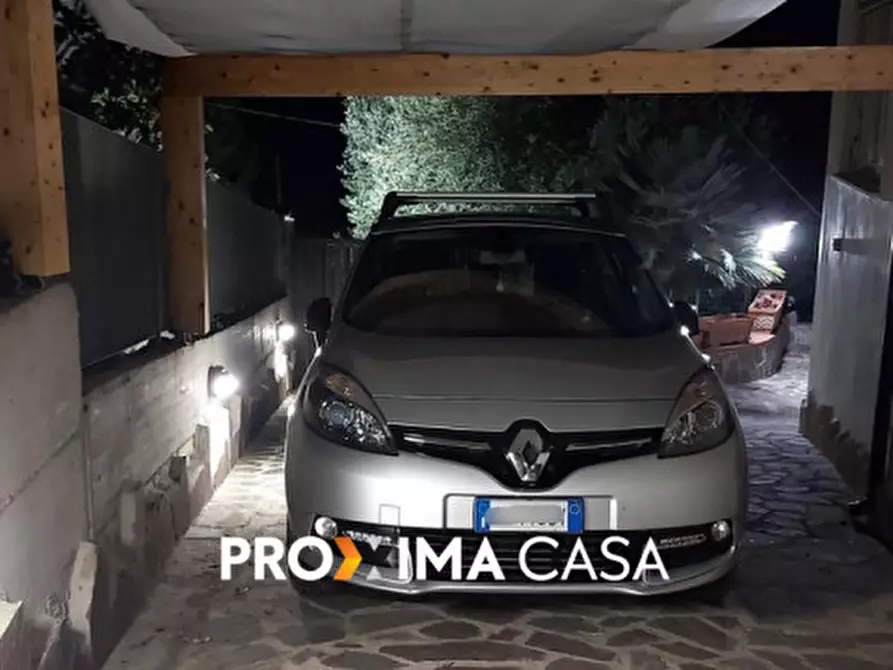 Immagine 47 di Villa in vendita  in Via Madonna della pace a Castellabate