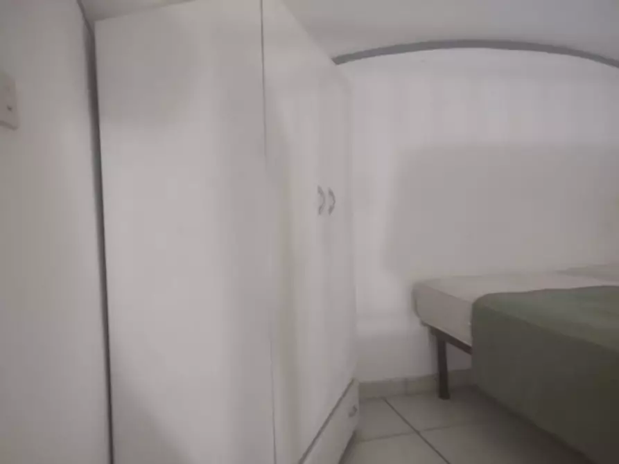 Immagine 4 di Appartamento in affitto  in via vittorio colonna a Napoli