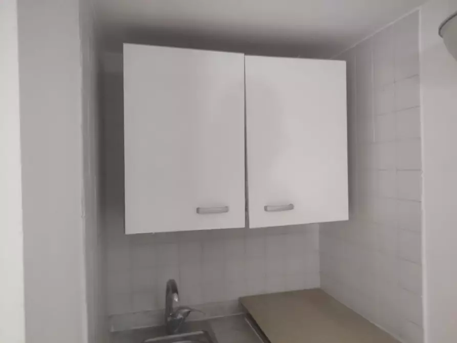 Immagine 8 di Appartamento in affitto  in via vittorio colonna a Napoli