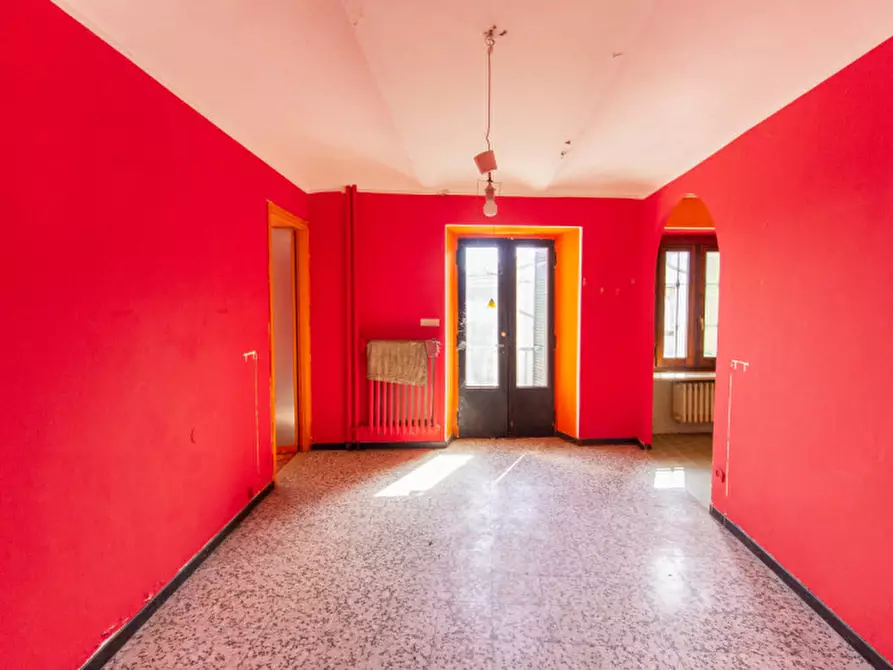 Immagine 10 di Palazzo in vendita  in Via Umberto I, 42 a Monteu Roero