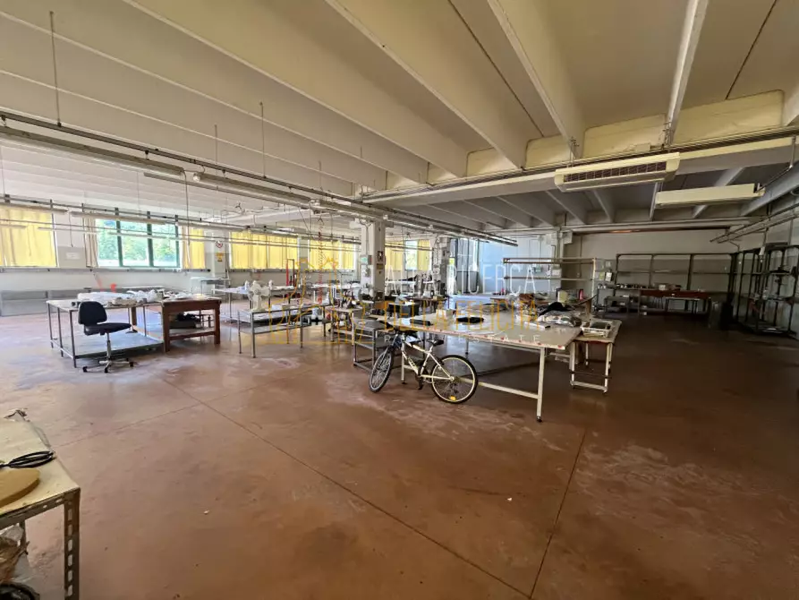 Immagine 2 di Capannone industriale in affitto  in Via Divisione Julia a Calvene