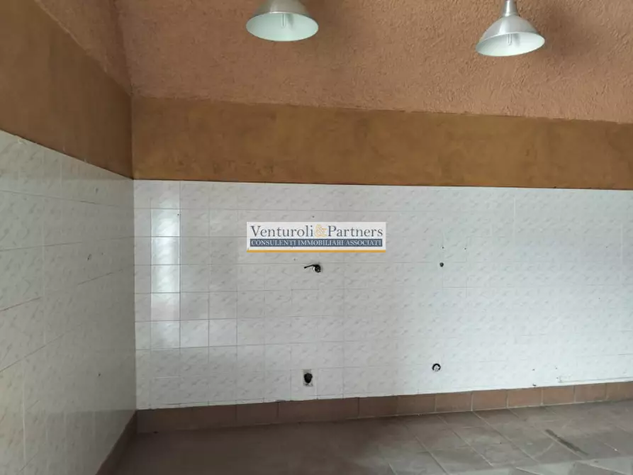 Immagine 3 di Appartamento in vendita  in Via Benaco a San Felice Del Benaco