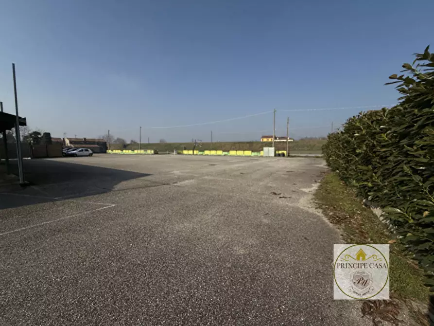 Immagine 8 di Magazzino in vendita  in Via Motta a Monselice