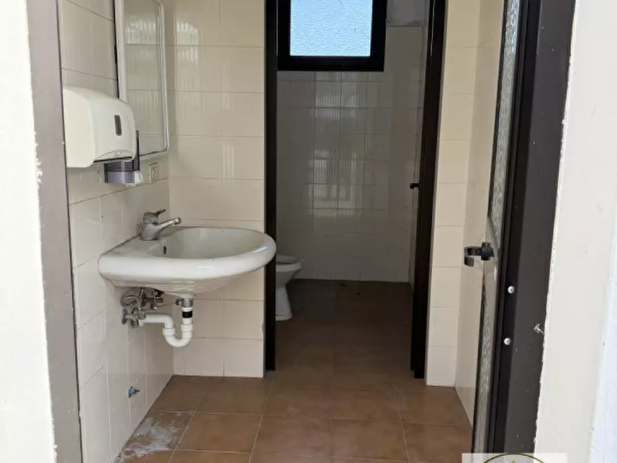 Immagine 16 di Magazzino in vendita  in Via Motta a Monselice