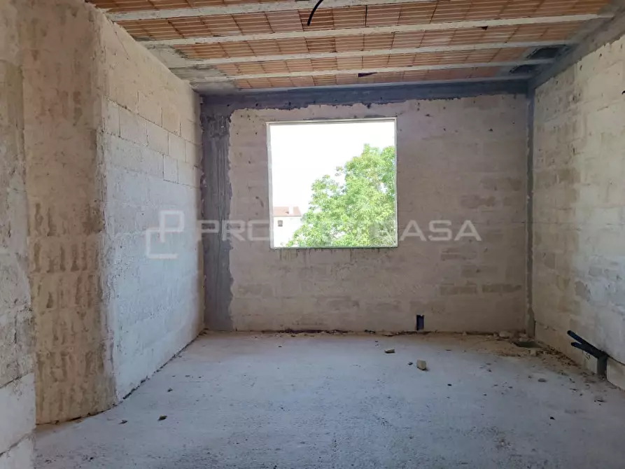 Immagine 11 di Rustico / casale in vendita  a Scorrano