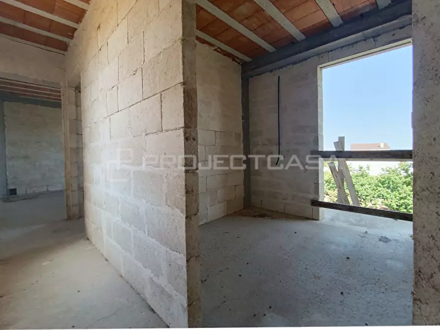 Immagine 18 di Rustico / casale in vendita  a Scorrano