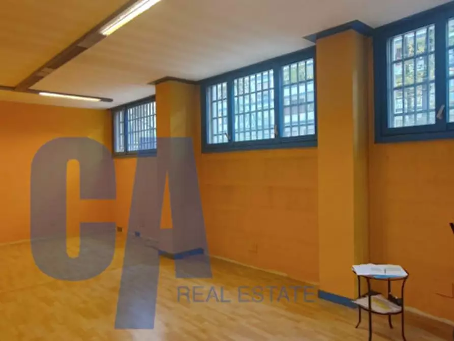 Immagine 3 di Ufficio in vendita  in VIA DEI MARTINITT a Milano