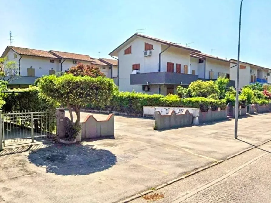 Immagine 4 di Appartamento in vendita  in Via Ancona, N. 11 a Numana