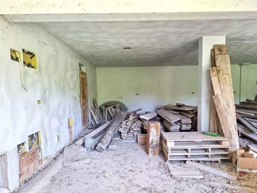 Immagine 4 di Villa in vendita  in Via Lioni, N. 1 a Cingoli