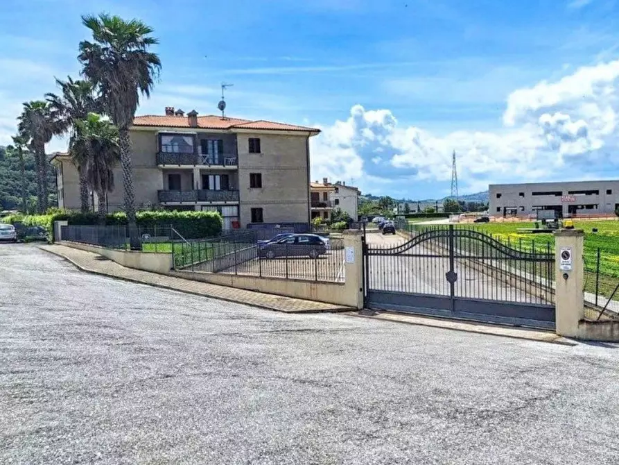 Immagine 5 di Posto auto in vendita  in Via Fratte, N. 6719 a Sant'elpidio A Mare